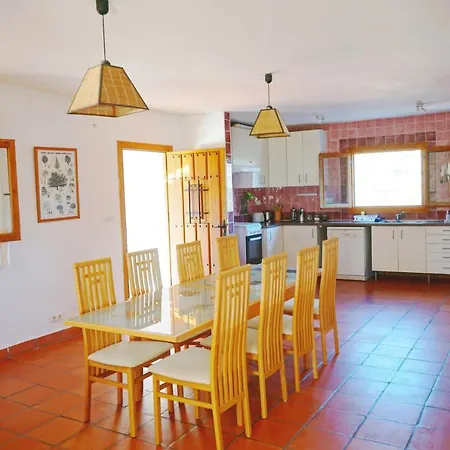 Cuatro Chimeneas Apartment *